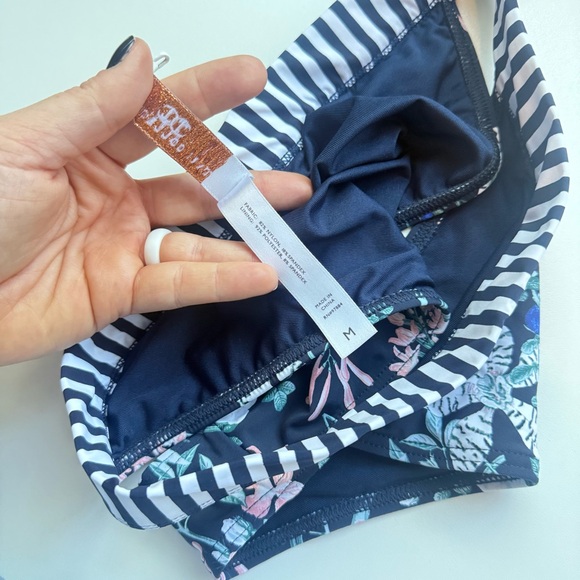 Tart Collections Swimsuit Bikini Bottoms Striped Floral Swimwear Size Medium - Picture 4 of 5